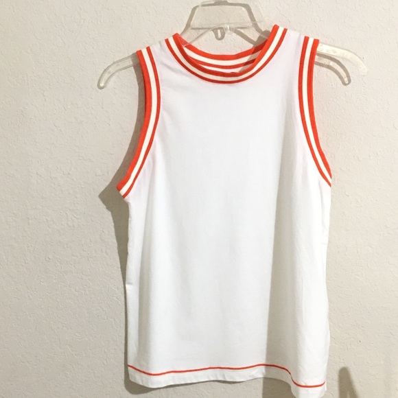 Hunter Sleeveless Top - Picture 2 of 6